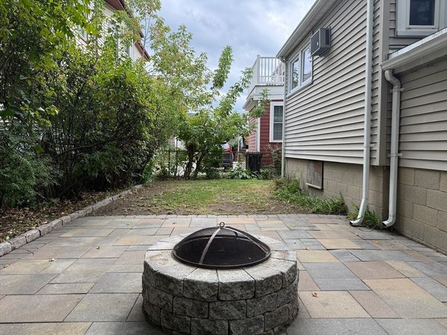 79 Willow Ave, Somerville, MA 02144