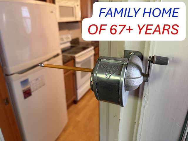 79 Willow Ave, Somerville, MA 02144