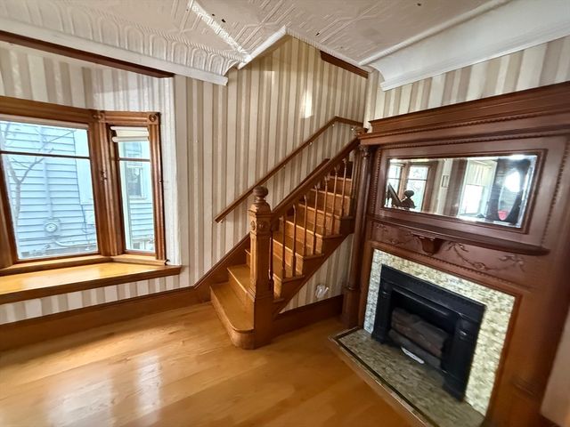 79 Willow Ave, Somerville, MA 02144