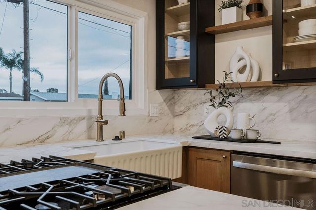 5524 Norwich St, San Diego, CA 92117