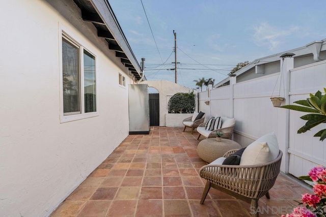 5524 Norwich St, San Diego, CA 92117