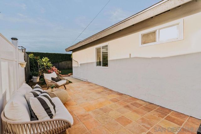5524 Norwich St, San Diego, CA 92117