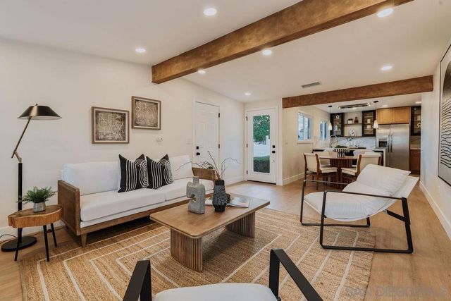 5524 Norwich St, San Diego, CA 92117