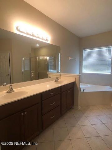 6009 WIND CAVE Lane, Jacksonville, FL 32258