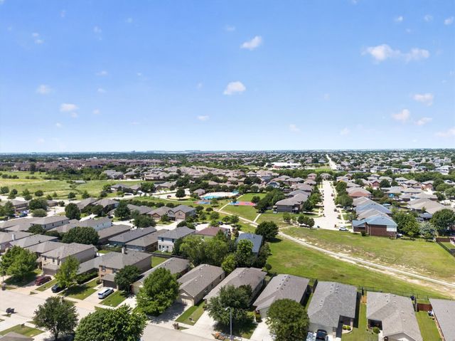8845 Valley River Drive, Fort Worth, TX 76244