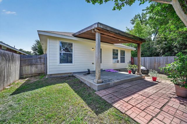 8845 Valley River Drive, Fort Worth, TX 76244