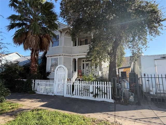2223 Avenue K, Galveston, TX 77550