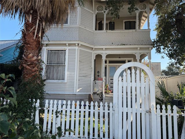 2223 Avenue K, Galveston, TX 77550