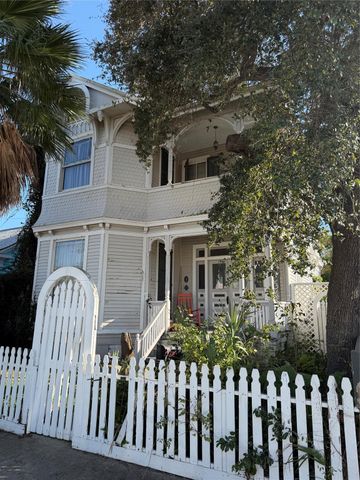 2223 Avenue K, Galveston, TX 77550