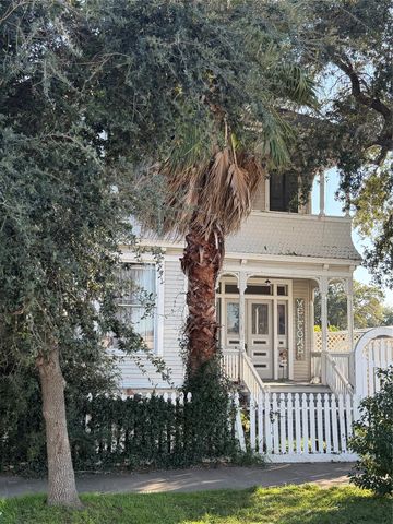 2223 Avenue K, Galveston, TX 77550