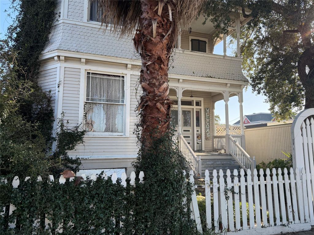 2223 Avenue K, Galveston, TX 77550