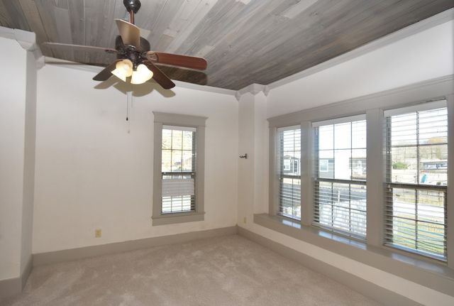 269 E Holley Street, Alba, TX 75410