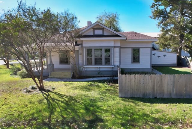 269 E Holley Street, Alba, TX 75410