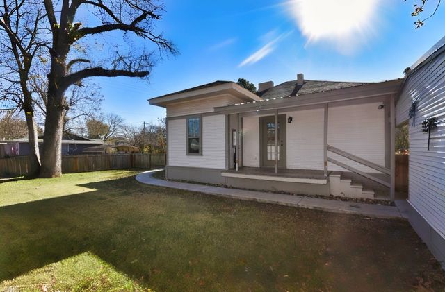 269 E Holley Street, Alba, TX 75410