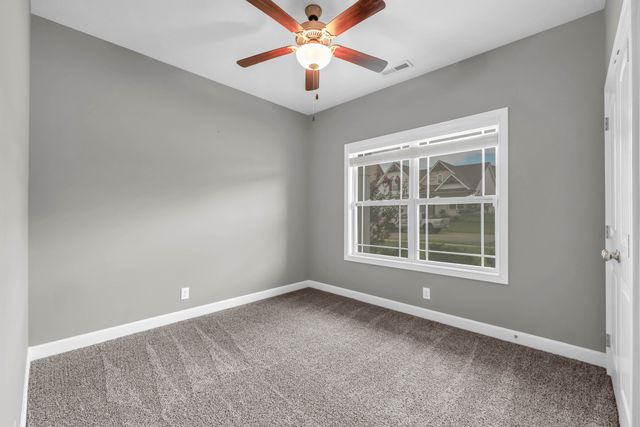 1132 Christian James Dr, Clarksville, TN 37043