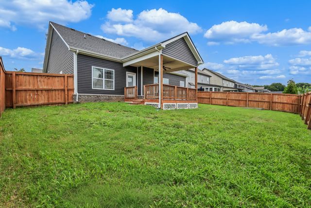 1132 Christian James Dr, Clarksville, TN 37043