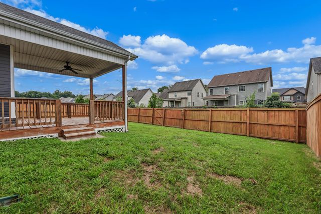1132 Christian James Dr, Clarksville, TN 37043