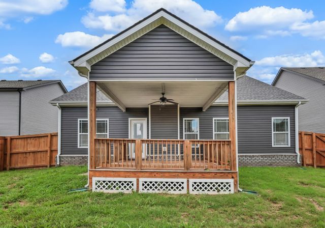 1132 Christian James Dr, Clarksville, TN 37043
