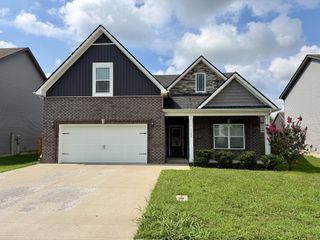 1132 Christian James Dr, Clarksville, TN 37043
