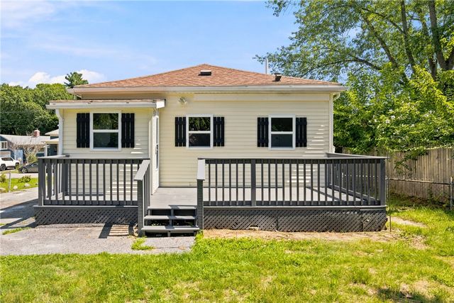 45 Milton Road, Warwick, RI 02888