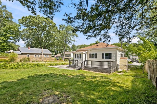 45 Milton Road, Warwick, RI 02888
