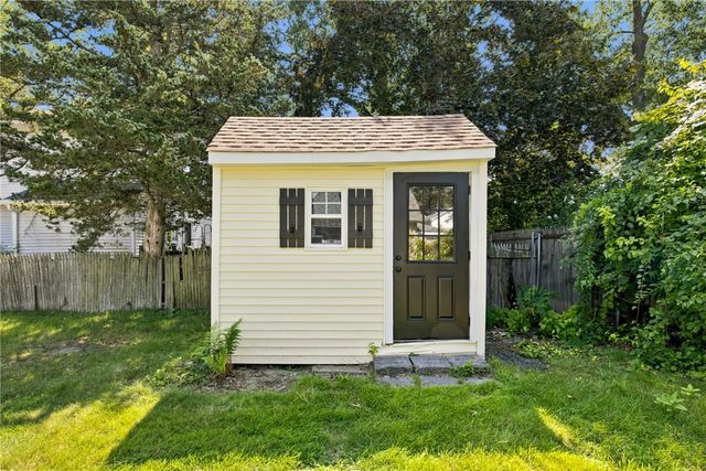 45 Milton Road, Warwick, RI 02888