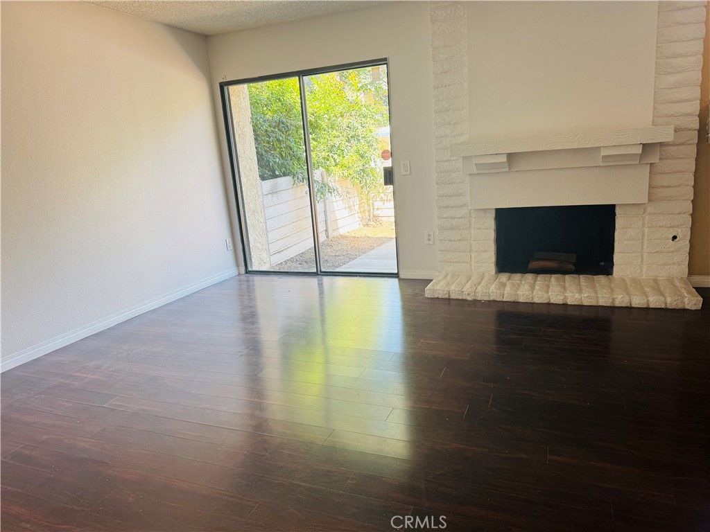 Image 3 of property listing at 2512 N Tustin Avenue 74, Santa Ana, CA 92705