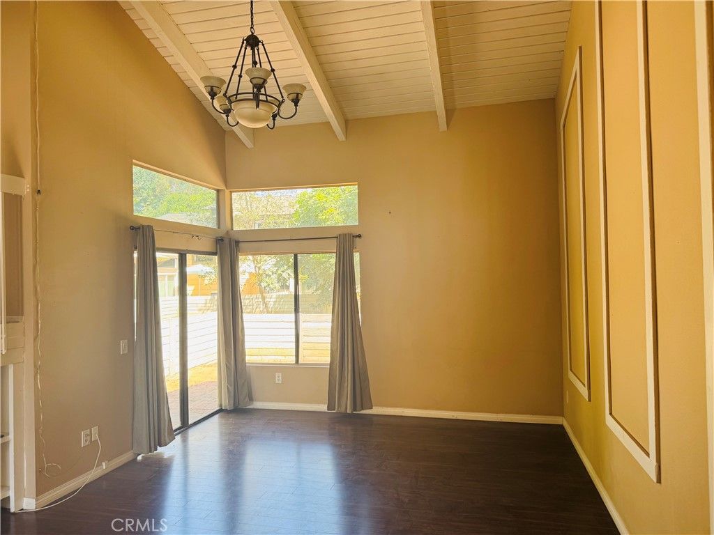 Image 4 of property listing at 2512 N Tustin Avenue 74, Santa Ana, CA 92705