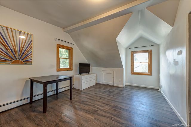 75 W Pulaski Road, Huntington Station, NY 11746