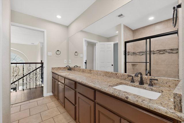 204 Country Club Drive, Heath, TX 75032
