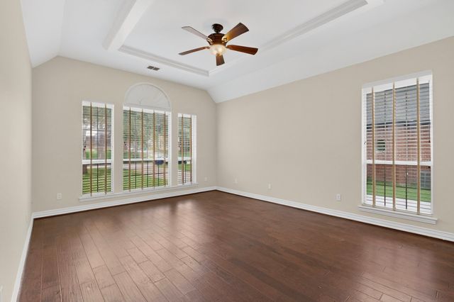 204 Country Club Drive, Heath, TX 75032