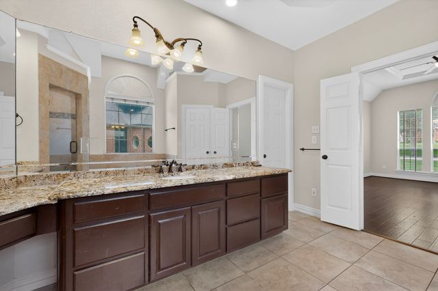 204 Country Club Drive, Heath, TX 75032