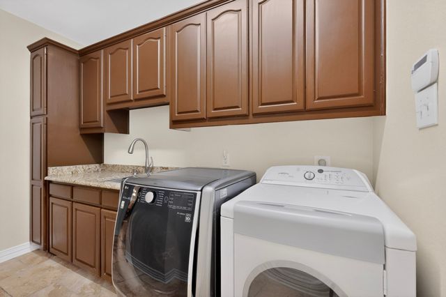 204 Country Club Drive, Heath, TX 75032