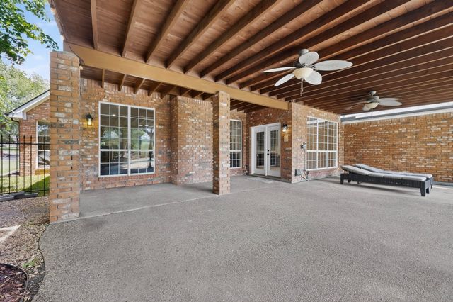 204 Country Club Drive, Heath, TX 75032