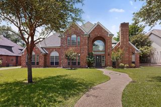 204 Country Club Drive, Heath, TX 75032