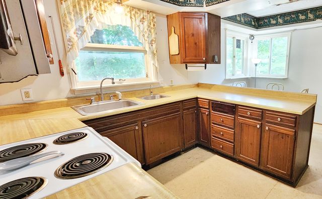 2100 Newcosta Avenue, Aetna Twp, MI 49337