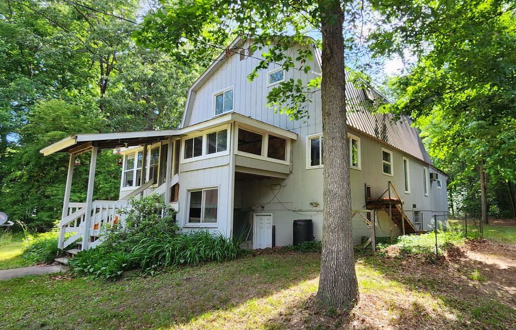 2100 Newcosta Avenue, Aetna Twp, MI 49337