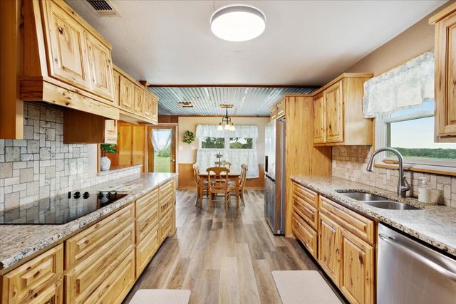258 County Road 14665, Paris, TX 75462