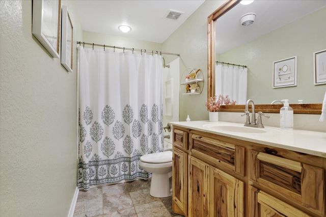 258 County Road 14665, Paris, TX 75462