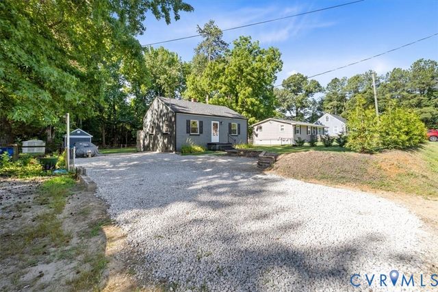 2459 Osborne Rd, Chester, VA 23831