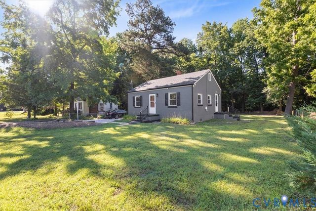 2459 Osborne Rd, Chester, VA 23831