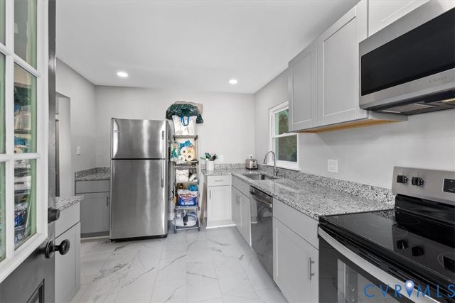 2459 Osborne Rd, Chester, VA 23831
