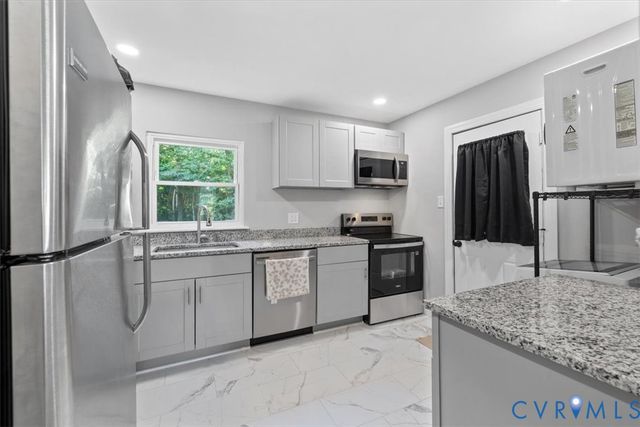 2459 Osborne Rd, Chester, VA 23831