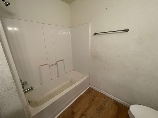 1330 FRIDERIKI, Columbia, MO 65202