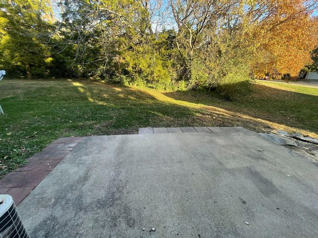 1330 FRIDERIKI, Columbia, MO 65202