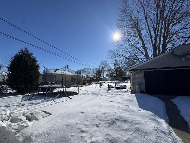 24030 Harvard Shore Drive, Saint Clair Shores, MI 48082