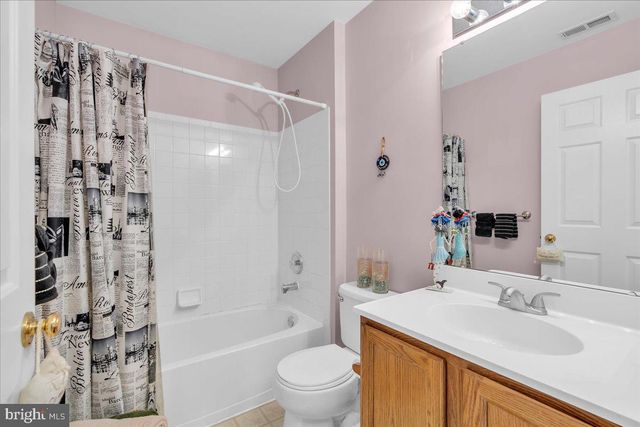 46 MONTICELLO DR, Sicklerville, NJ 08081