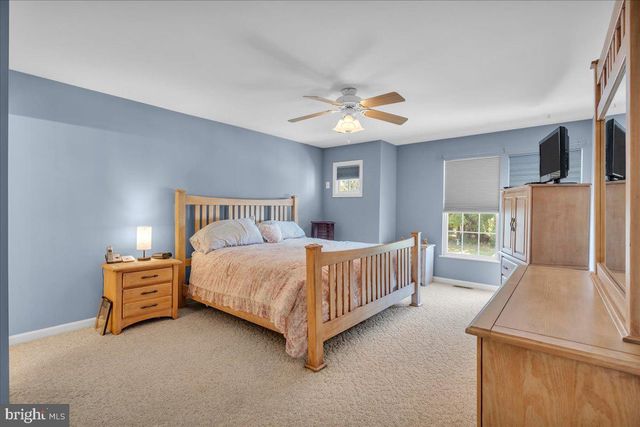 46 MONTICELLO DR, Sicklerville, NJ 08081