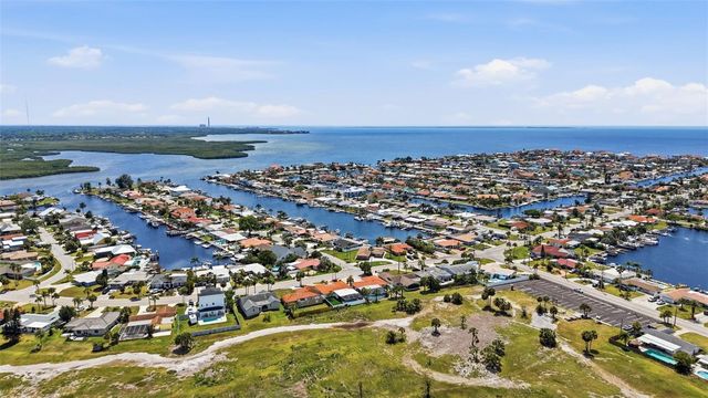 5040 GALLEON COURT, New Port Richey, FL 34652