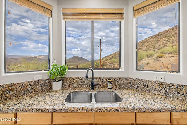 42610 N 22ND Street, New River, AZ 85087